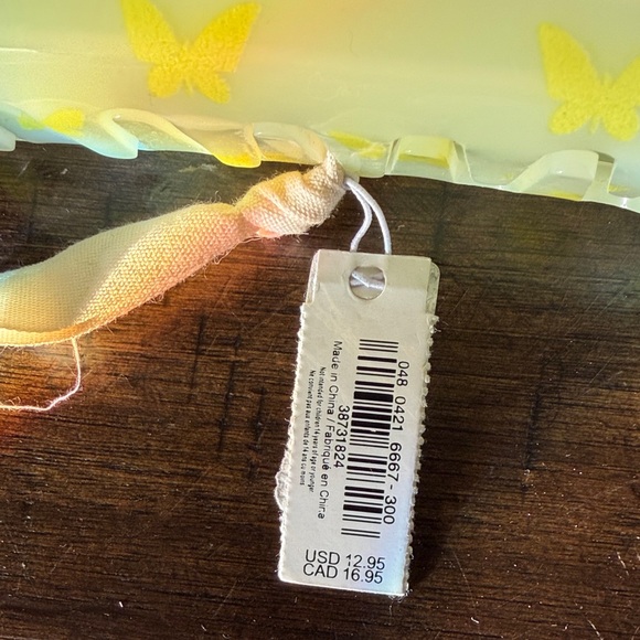 Aerie NWT Yellow and Green Butterfly Hair Clip and NWT Pink Fluffy Hair Clip - Picture 5 of 6